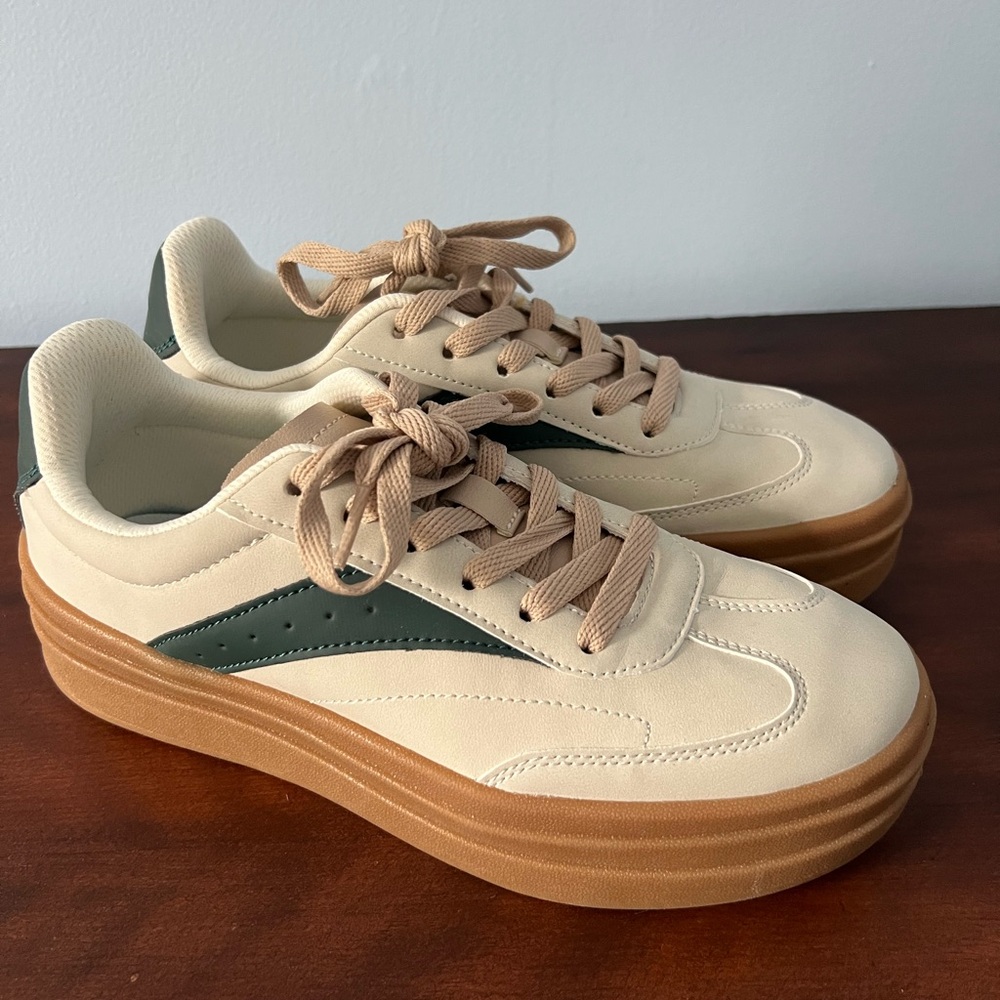 JustFab Cream and Green Chunky Platform Sneakers